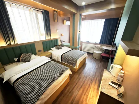 Yishe Hotel (Zhongshan Bridge) Отели рядом с достопримечательностью «Ming Zhenyuan Flying Bridge Former Site»