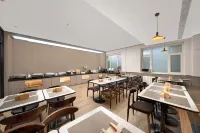 HanTing Hotel (Jiamusi Guangfu Road New Mart)