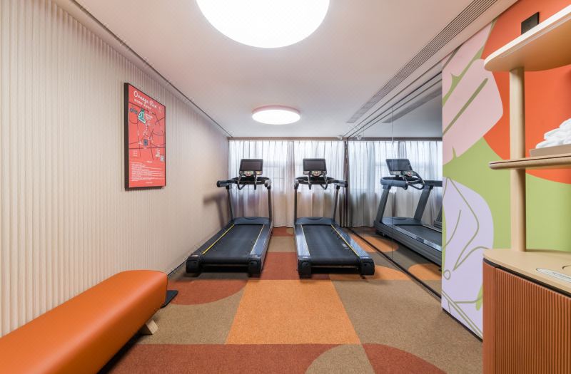 Orange Hotel (Shenzhen Dongmen Lakebei Subway Station Store)