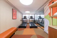 Orange Hotel (Shenzhen Dongmen Lakebei Subway Station Store)