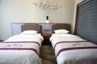 Tanchang Honghu Hotel Hotels near Tanchang Sports Center (South Gate)