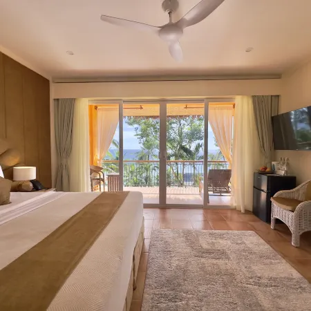 Coco Sunset Beach Resort