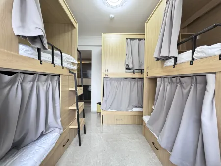 Sept All Girls Hostel (Futian Gangxia Subway Station Branch)