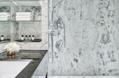 ロイヤルスイート、クラブラウンジアクセス、1ベッドルームのスイート、キングサイズベッド1台 シェラトン・タワーズ・シンガポールの写真