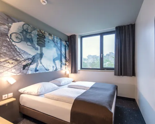 B&B HOTEL München-Olympiapark Các khách sạn gần Sân vận động Olympic