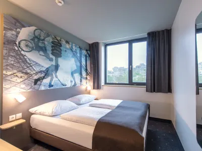 B&B HOTEL München-Olympiapark Hotels in Moosach
