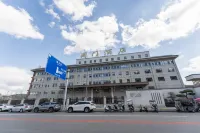 Ji'an Guomen Hotel (Yalu River Guomen Scenic Area) Hotels near Wandu Mountain City