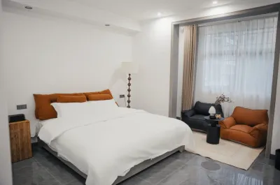 Xiaozhu Yixia Homestay فنادق في ماجيانغ