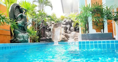 JOOPLAND Luxury Pool Villa Pattaya Walking Street 6 Bedrooms