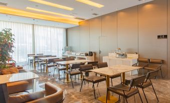 Boman Hotel (Zigong Fushun Yantan High-Speed Railway Station)