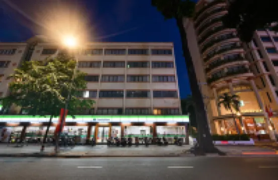 Cityview Serviced Apartment & Hotel Ho Chi Minh City Hotel berhampiran Notre Dame Cathedral of Saigon