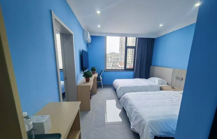 Weinan Hotel