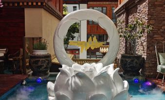 Yiyinju Holiday Hotel