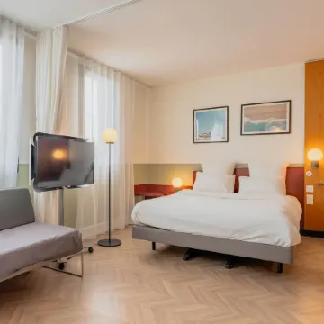 B&B Hotel Calais Terminal Cité Europe 4 étoiles Отели рядом с достопримечательностью «Порт»