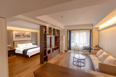 Ease Hotel (Weihai High-speed Railway Station Hanlefang) Hotels in Weihai