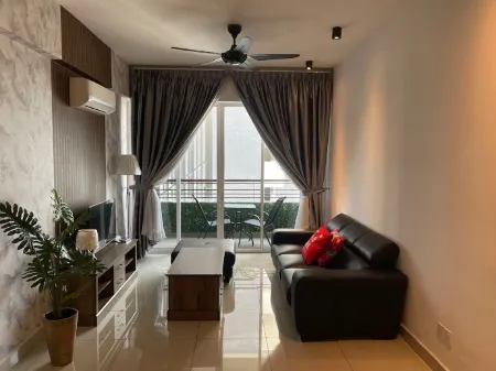 JS Ipoh Homestay2 @ The Majestic Ipoh Отели рядом с достопримечательностью «Kam Sui Aquarium Shop»