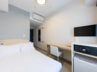 브래킷츠 호텔 오사카 혼마치  호텔