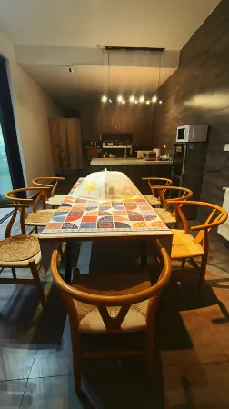 Huajianyi Boutique Hostel