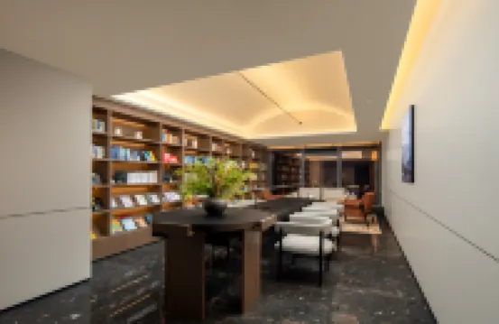 류판수이 기차역 인민로 아투어 호텔