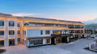 โรงแรม Manxin ทุ่งหญ้าท้องฟ้านาลาที - ที่มีบาร์