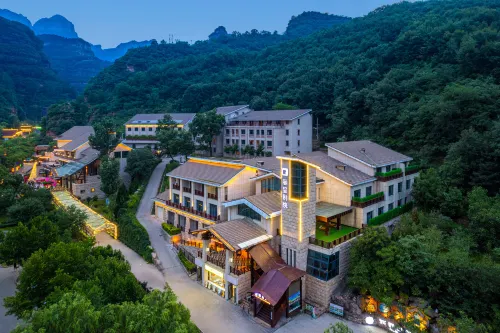 Rezen (Wu'an Qibugou Scenic Area) Hotel di Wu'an