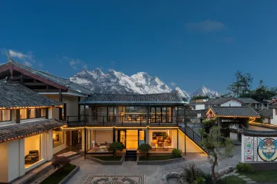 梨下慢·倦歸|Romantic ·360º觀日照金山度假庭院（白沙古鎮店） 文海附近的飯店