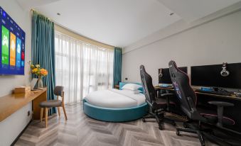 Yunqi Hotel (RT-Mart Guogou Plaza)