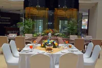 Roof Hotel Apartments Hotel a 