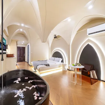 Shiguang Aesthetics Designer Homestay (Shenyang North Railway Station Branch) Отели рядом с достопримечательностью «Исторический музей «18 сентября»»