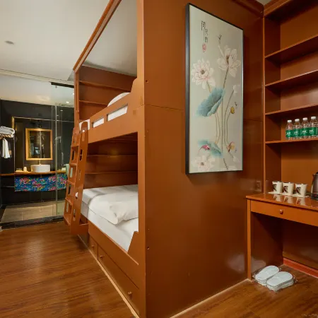 Floral Hotel·Xietong Qingshang Store Hotel (Pingyao Ancient City Branch)