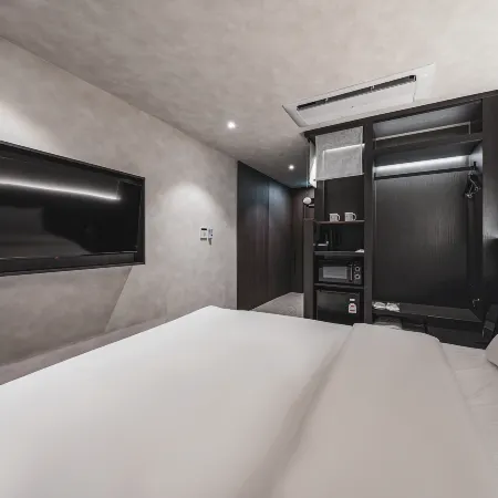 GOYOO INN & HOMES Отели рядом с достопримечательностью «Ресторан JS Garden»