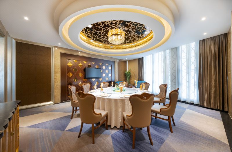 Royal International Hotel photo 3