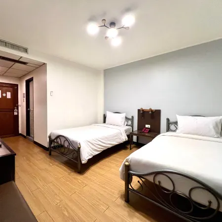 Intown Residence Отели рядом с достопримечательностью «Пирс Си-Пхрая»