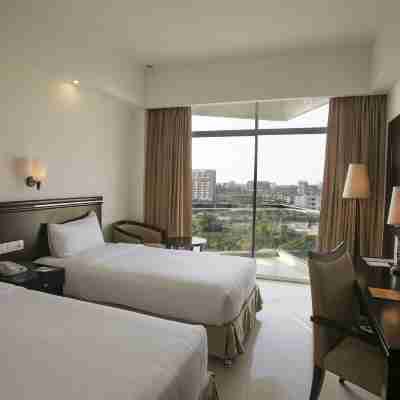 Ocean Paradise Hotel and Resort Rooms