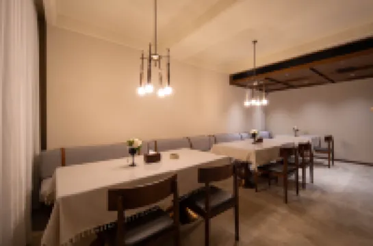 在海一方Azure Shore|180°環幕日出海景·設計師美學隱逸度假飯店