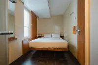 easyHotel Berlin Hackescher Markt Các khách sạn gần Bahnhof Berlin Alexanderplatz Railway Station