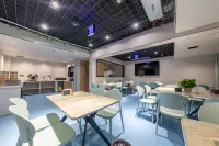 Yashijing Hotel (Qianjiang Wanda Plaza)