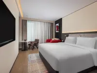 Radisson RED Wuhan Jianghan Road Pedestrian Street Riverside Hotels in Wuhan
