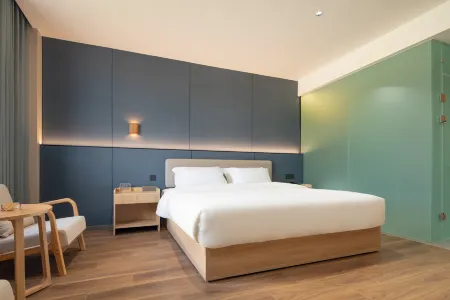 Sairem Lake Tianquan Hotel