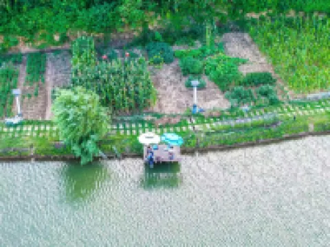 Chenwo Banshan Village Lodge