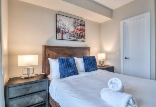 RivetStays - The Atmos I