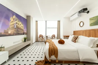 Yunmei Movie Stay, Giant Screen Smart Hotel Hotel in zona Qianxi Huawu Village - Campsite