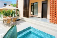 Shanqiu Villa Residence (Wanning Shimei Bay Island Tourist Road) Hotels near Jiajing Island