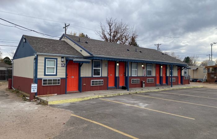Cabins on Main Longmont
