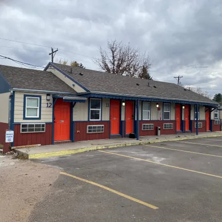 Cabins on Main Longmont