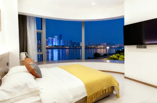 Zhao Hua River View Hotel - 2-Star