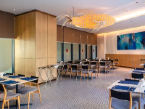 The Light Arena Ocean Tower Hotels near Terminal 1, Cam Ranh Airport