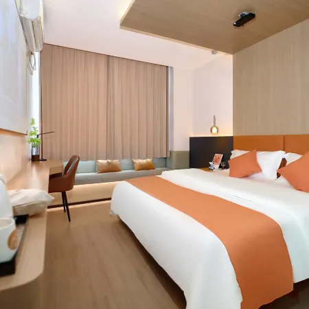 Mi Jia Youth Hotel Отели рядом с достопримечательностью «Шанхай коммуникейшенс Политекник»
