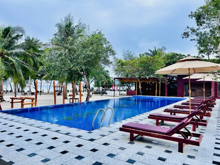 Royal C Beach Resort