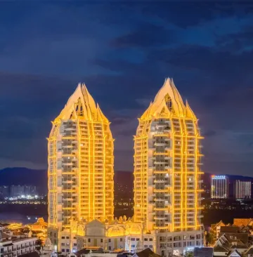 Lanyueju Riverside Vacation Boutique Stay (Gaozhuang Xishuangjing Starlight Night Market)